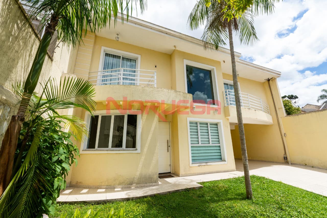 Casa / Sobrado - VISTA ALEGRE